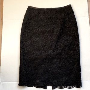 Lace skirt